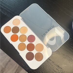 Morphe 2 Eyeshadow Palette - Warm Tones